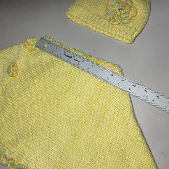 Crochet Baby Yellow Floral Poncho and Hat - Picture 7 of 9